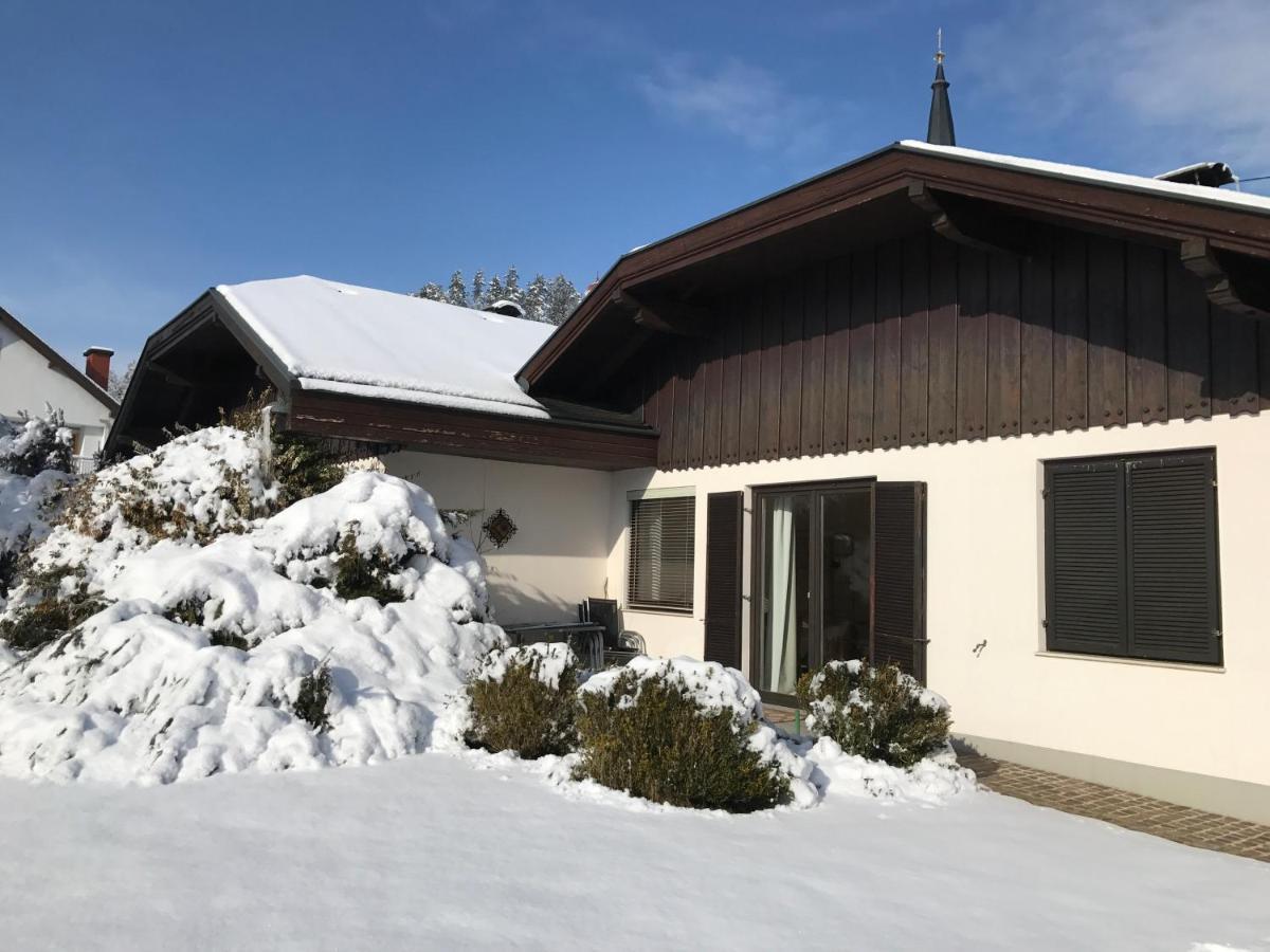 V Gemuetliches Gartenhaus Smihel nad Pliberkom المظهر الخارجي الصورة